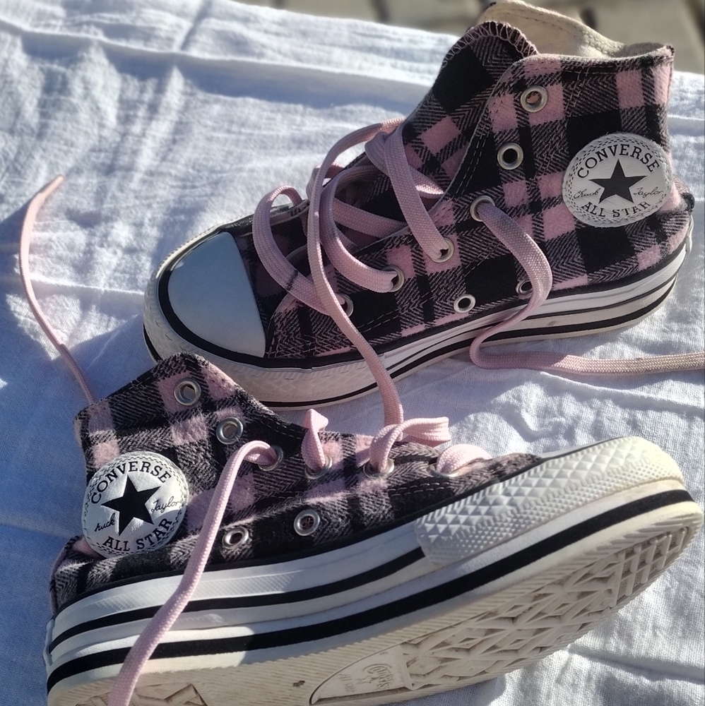 Girls hightop Converse